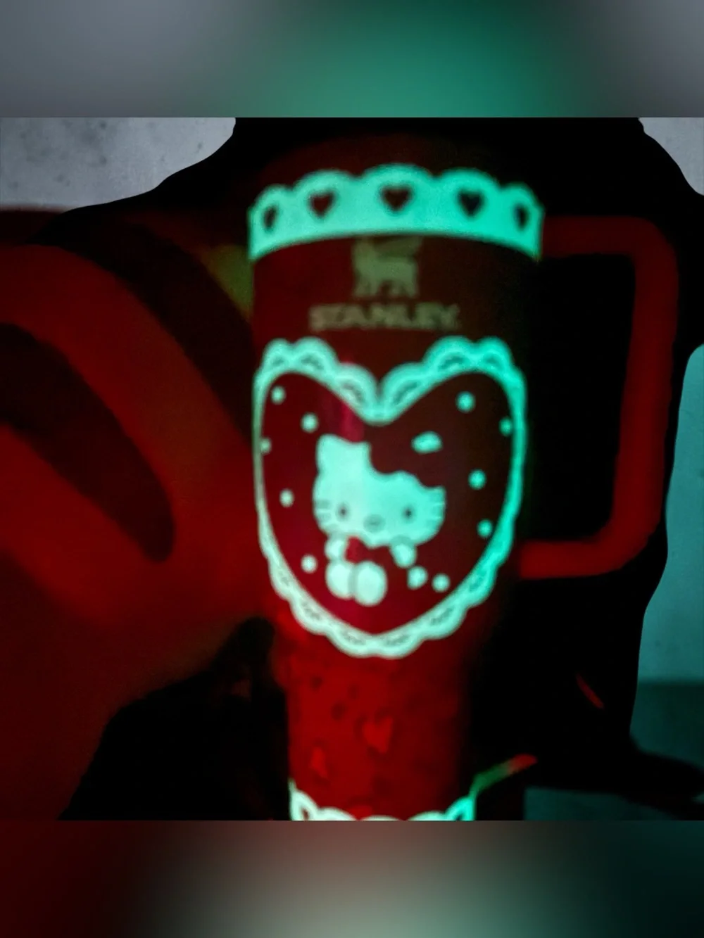 NIB Stanley Red Special Edition Hello Kitty 40oz Tumbler in Gift Box! Glows! - Picture 5 of 8